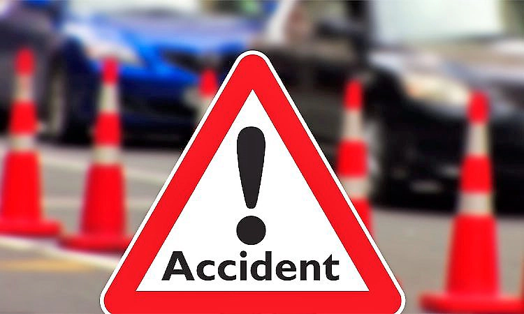 Dharmasthala: ಬೈಕ್-ಕಾರಿಗೆ ಢಿಕ್ಕಿಯಾದ ಬಸ್ಸು; ಸವಾರ ಗಾಯ