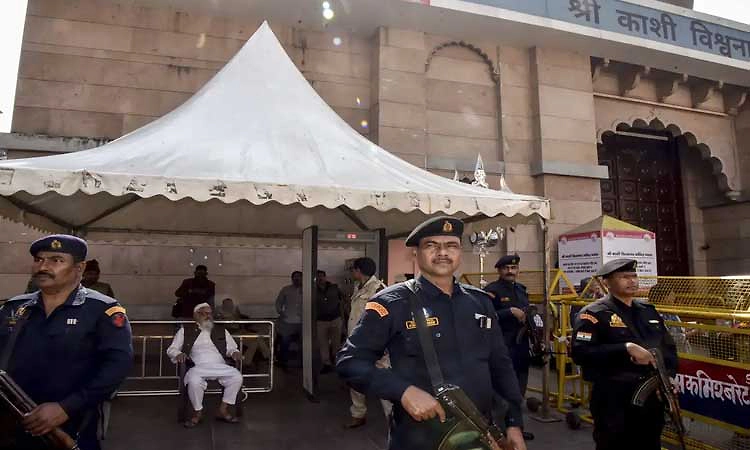 ಗುಜರಾತ್‌ನ 6 ಕೋರ್ಟ್‌ಗಳಿಗೆ ಹುಸಿ ಬಾಂಬ್‌ ಬೆದರಿಕೆ!