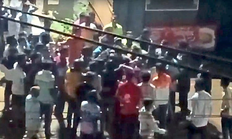 Belagavi: ಗಂಡ ಹೆಂಡತಿ ಜಗಳದ ರಾಜಿ ಪಂಚಾಯತಿಗೆ ಬಂದವರಿಗೆ ಥಳಿಸಿದ ಗ್ರಾಮಸ್ಥರು