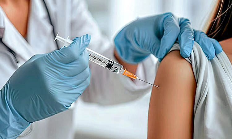 HPV Campaign: ಕೇವಲ 15 ದಿನಗಳಲ್ಲಿ 3 ಲಕ್ಷ ಬಾಲಕಿಯರಿಗೆ ಲಸಿಕೆ: ಆರೋಗ್ಯ ಸಚಿವಾಲಯ