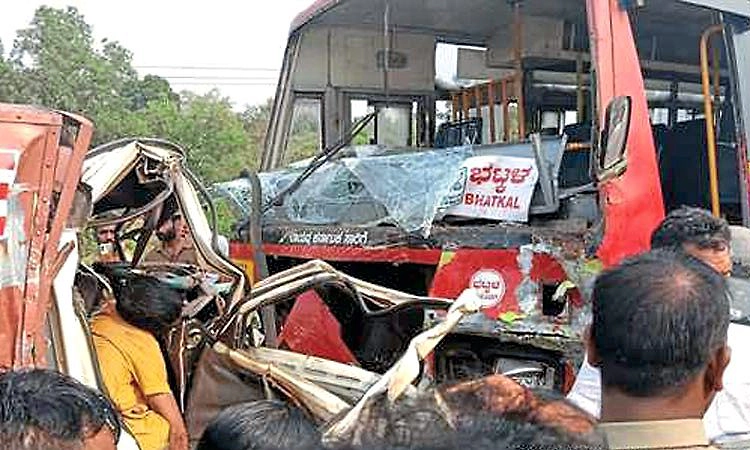 Moodbidri; ಬಸ್ ಅವಘಡ: ಟೆಂಪೋ ಚಾಲಕ ಸಾವು