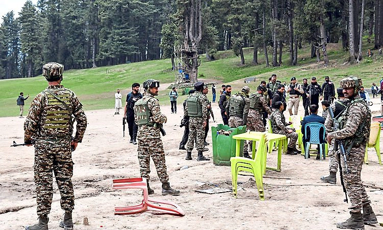 ಭೀಕರ ದಾಳಿಗೆ 1 ವರ್ಷ  ಸನಿಹ: ಸಹಜ ಸ್ಥಿತಿಯತ್ತ  ಪಹಲ್ಗಾಮ್‌ ಪ್ರವಾಸೋದ್ಯಮ