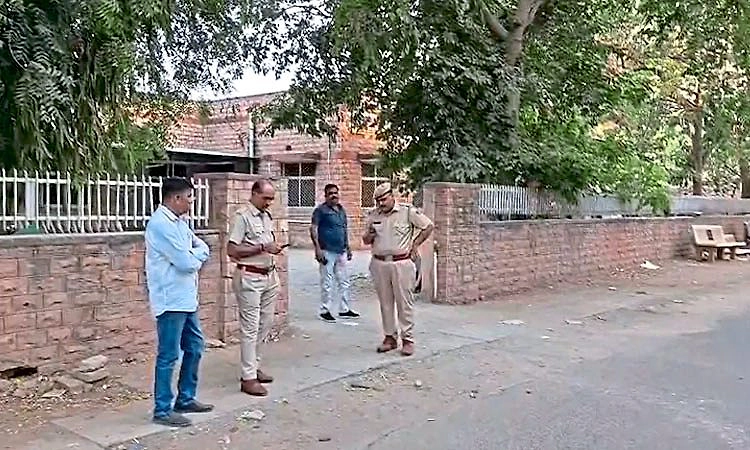 ವರ್ಷಗಳ ಕಾಲ ಗ್ಯಾಂಗ್‌ರೇಪ್‌, ಬ್ಲ್ಯಾಕ್‌ಮೇಲ್..: ಜೋಧಪುರದಲ್ಲಿ ಇಬ್ಬರು ಸಹೋದರಿಯರ ಆತ್ಮಹತ್ಯೆ