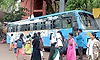 ರಿವರ್ಸ್ ತೆಗೆಯುವ ವೇಳೆ ಕಾಂಪೌಂಡ್ ಗೋಡೆ - ಬಸ್ ನಡುವೆ ಸಿಲುಕಿ ಕಾಲೇಜು ವಿದ್ಯಾರ್ಥಿನಿ ಸಾವು