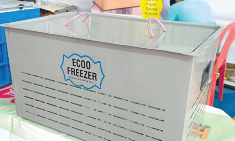 Dharwad: ಇದೋ ನೋಡಿ ವಿದ್ಯುತ್‌ ಬೇಕಿಲ್ಲದ ದೇಶಿ ಫ್ರಿಡ್‌!