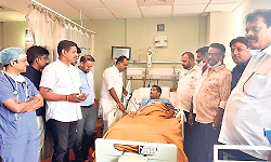 U T Khader visits hospitalised M N Rajendra Kumar