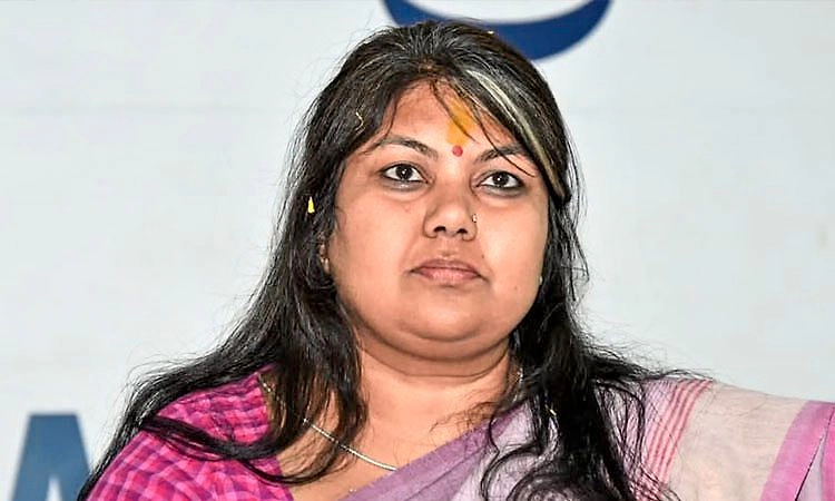 ಸಂಪುಟದಲ್ಲಿ ಸ್ತ್ರೀಯರಿಲ್ಲದ್ದಕ್ಕೆ ಬೇಸರ: ಅಧ್ಯಕ್ಷ ಸ್ಥಾನಕ್ಕೆ ಸೌಮ್ಯಾ ರೆಡ್ಡಿ ರಾಜೀನಾಮೆ