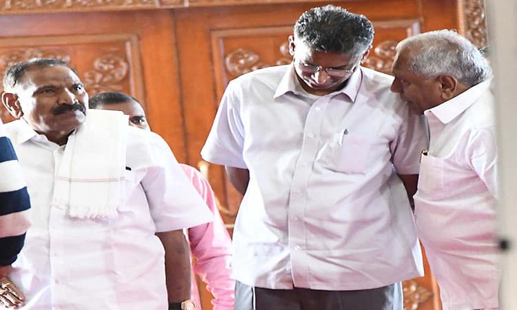 ಸರ್ವ ಪಕ್ಷಗಳ ದಲಿತ ನಾಯಕರೊಂದಿಗೆ ಸಚಿವ ಸತೀಶ್‌ ಜಾರಕಿಹೊಳಿ ಸಭೆ