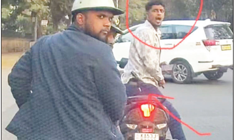 Bengaluru: ರಸ್ತೆಯಲ್ಲೇ ದಂಪತಿಗೆ ಮಾರಕಾಸ್ತ್ರ ತೋರಿಸಿ ಬೈಕ್‌ ಸವಾರನಿಂದ ಧಮ್ಕಿ