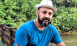 ಉತ್ತರ ಕರ್ನಾಟಕದತ್ತ ಸಂತೋಷ: ರವಿಕೆ ಪ್ರಸಂಗ ನಿರ್ದೇಶನಕ ಹೊಸ ಸಿನಿಮಾ