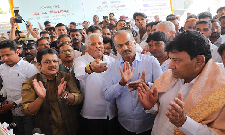 ಬೆಂಗಳೂರಲ್ಲಿ ದೇಶದಲ್ಲೇ ಅತಿ ದೊಡ್ಡ ರೈಲ್ವೆ ಕೋಚ್‌ ಘಟಕ: ವಿ.ಸೋಮಣ್ಣ 