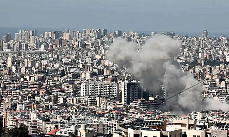 Middle East War: ಲೆಬನಾನ್ ಮೇಲೆ ಇಸ್ರೇಲ್ ವೈಮಾನಿಕ ದಾಳಿ: ಕನಿಷ್ಠ 6 ಮಂದಿ ಮೃತ್ಯು