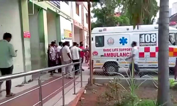 Tamilnadu: ಪ್ರವಾಸಿ ಬಸ್ ಸರಣಿ ಅಪಘಾತ; ಕೇರಳದ 8 ಪ್ರವಾಸಿಗರು ಸಾವು!