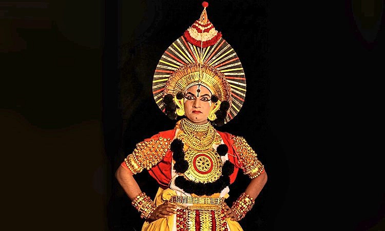 Yakshagana:ವರುಷ ಪೂರ್ತಿ ಯಕ್ಷಗಾನವೇ ಬದುಕು- ಐದೇ ವರುಷದಲ್ಲಿ ಐನೂರು ಕಾರ್ಯಕ್ರಮ!