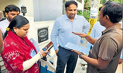 National Census-2027: ಕೈಕೊಟ್ಟ ಮೊಬೈಲ್‌ ಆ್ಯಪ್‌: ಗಣತಿದಾರರು ಹೈರಾಣ