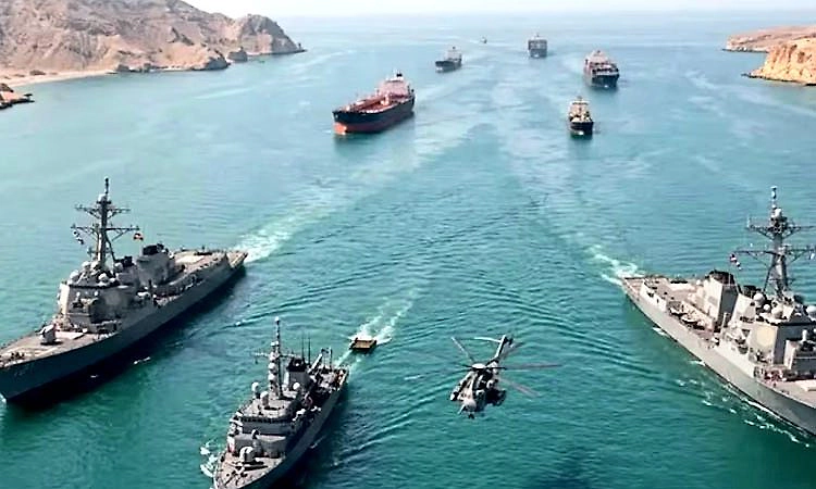 ಹಾರ್ಮುಜ್ ಜಲಸಂಧಿ ಹಾದುಹೋಗಲು ಯತ್ನಿಸಿದ ಎರಡು ಹಡಗುಗಳ ಮೇಲೆ ಗುಂಡಿನ ದಾಳಿ