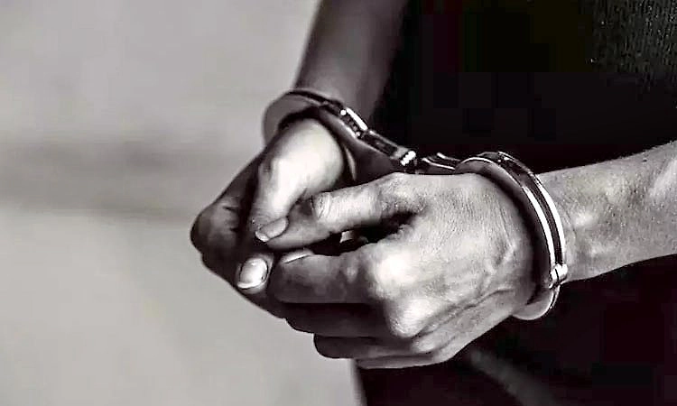 ಗಾಂಜಾ ಸೇವನೆ: ಯುವಕನ ಬಂಧನ  