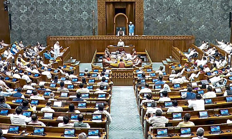 2029ರೊಳಗೆ ಮಹಿಳಾ ಮೀಸಲು ಜಾರಿಗೆ ಸರಕಾರ ಬದ್ಧ: ಮೂಲಗಳು