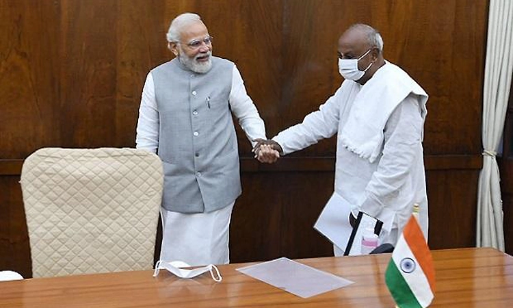 PM Modi greets ex-PM Deve Gowda on his birthday