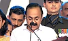 ಕೇರಳದಲ್ಲಿ UDF ಅಧಿಕಾರ ಆರಂಭ: 13ನೇ ಮುಖ್ಯಮಂತ್ರಿಯಾಗಿ ವಿ.ಡಿ. ಸತೀಶನ್ ಪ್ರಮಾಣ ವಚನ ಸ್ವೀಕಾರ