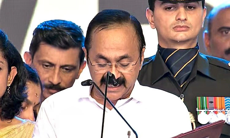 ಕೇರಳದಲ್ಲಿ UDF ಅಧಿಕಾರ ಆರಂಭ: 13ನೇ ಮುಖ್ಯಮಂತ್ರಿಯಾಗಿ ವಿ.ಡಿ. ಸತೀಶನ್ ಪ್ರಮಾಣ ವಚನ ಸ್ವೀಕಾರ