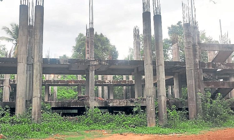 Sullia: ಅಂಬೇಡ್ಕರ್‌ ಭವನಗಳಿಗೆ ಜಾಗವಿಲ್ಲ!
