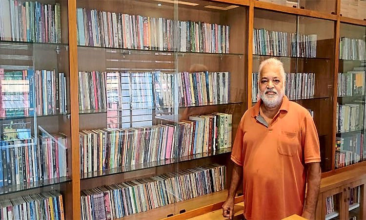 ಮನೆಯೇ ಗ್ರಂಥಾಲಯ; 12 ಸಾವಿರ ಪುಸ್ತಕಗಳ ಜ್ಞಾನಾಲಯ-ಅಪರೂಪದ ವಸ್ತುಗಳ ಸಂಗ್ರಹ!