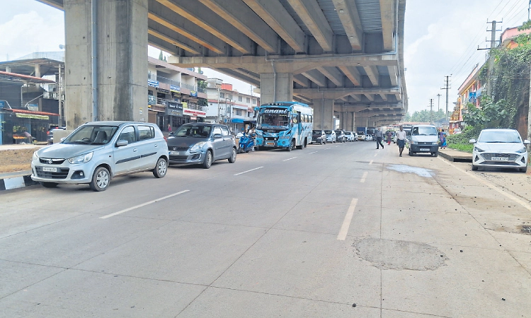 ಕಲ್ಲಡ್ಕ ಪೇಟೆ: ಯದ್ವಾತದ್ವಾ ಪಾರ್ಕಿಂಗ್‌