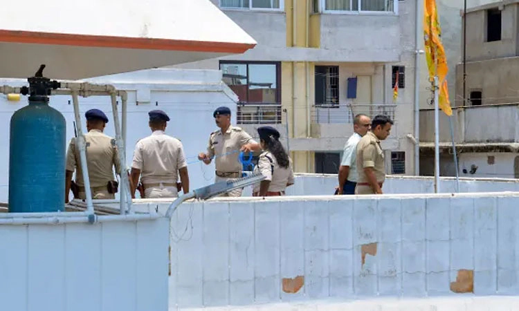 ಆರ್‌ಎಸ್ಎಸ್ ಕಚೇರಿ ಮೇಲೆ ಪೆಟ್ರೋಲ್ ಬಾಂಬ್ ದಾಳಿ: ಇಬ್ಬರು ಆರೋಪಿಗಳ ಬಂಧನ