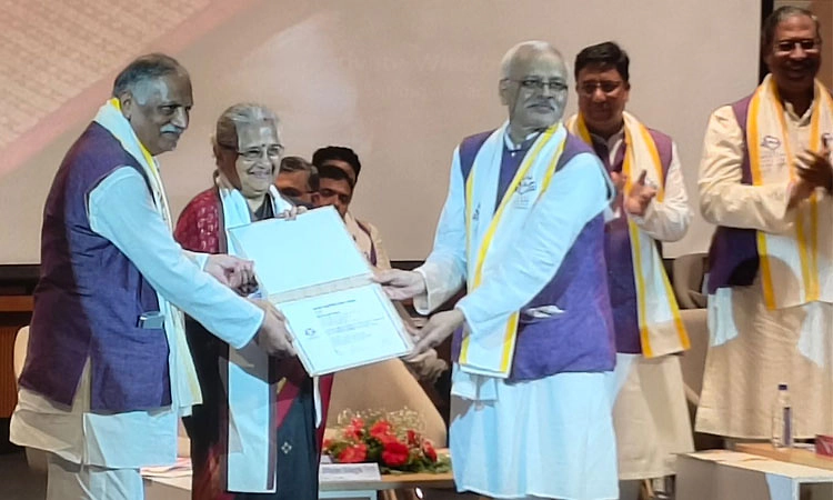 Dharwad IIT 7ನೇ ಘಟಿಕೋತ್ಸವ; 313 ವಿದ್ಯಾರ್ಥಿಗಳಿಗೆ ಪದವಿ ಪ್ರದಾನ