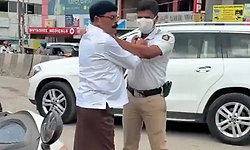 ಪೊಲೀಸ್‌ಗೆ ಕಾಲಿನಿಂದ ಒದ್ದು ಹಲ್ಲೆ: ಜೆಡಿಎಸ್‌ ಮುಖಂಡ ಸೆರೆ, ಬಿಡುಗಡೆ
