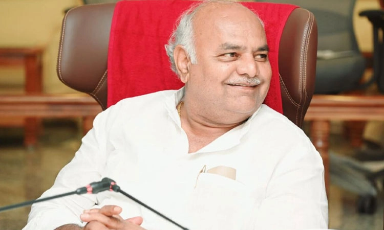 Sugarcane: ನಾಳೆಯಿಂದಲೇ ಕಬ್ಬು ನುರಿಸಲು ಅನುಮತಿ;ನಿಗದಿತ ಅವಧಿಗಿಂತ 10 ದಿನ ಮುಂಚಿತ ಆರಂಭ