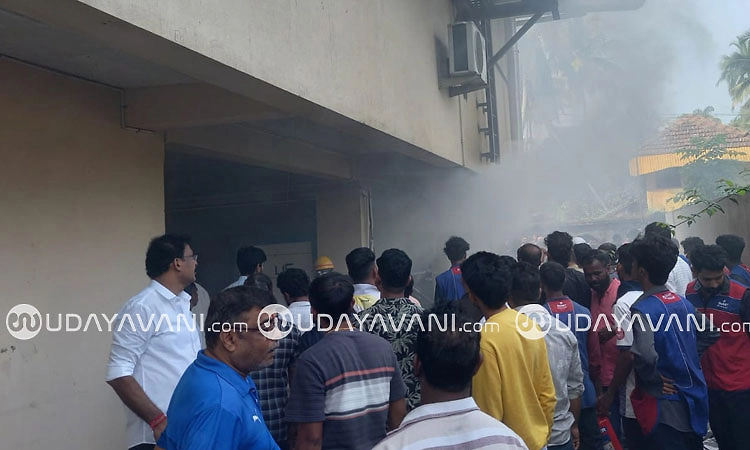 Kundapura: ಸ್ಮಾರ್ಟ್ ಬಜಾರ್ ನಲ್ಲಿ ಬೆಂಕಿ ಅನಾಹುತ