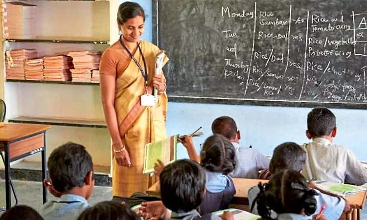 ಶಾಲಾ ಶಿಕ್ಷಕರ ಬಗ್ಗೆ ಸರಕಾರದ ಅಸಡ್ಡೆ ಧೋರಣೆ ಬೇಡ