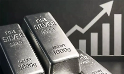 3 ಲಕ್ಷ ರೂ. ಗಡಿ ದಾಟಿದ ಕೆ.ಜಿ ಬೆಳ್ಳಿ: ಐತಿಹಾಸಿಕ ದಾಖಲೆ