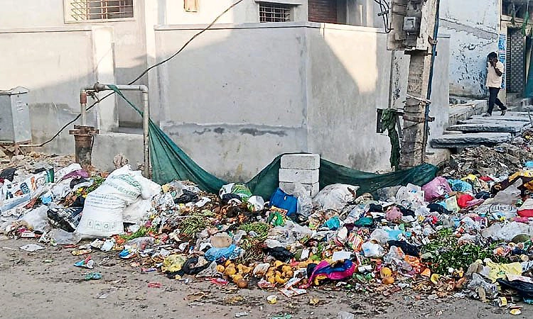 Kolar: ಇನ್ಮುಂದೆ ರಸ್ತೆಗೆ ಕಸ ಹಾಕುವರ ಮೇಲೆ ಕೇಸು!