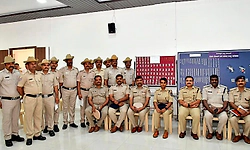 Vijayapura: ಹಲಸಂಗಿ ಚಿನ್ನದಂಗಡಿ ದರೋಡೆ ಪ್ರಕರಣ; ಇಬ್ಬರು ಪೊಲೀಸ್ ಬಲೆಗೆ