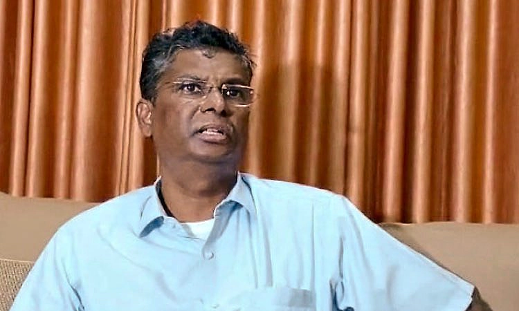 ಶಾಸಕರ ವಿದೇಶ ಪ್ರವಾಸ ನಿಯಂತ್ರಣ ಮಾಡಲು ಆಗುತ್ತಾ?- ಸತೀಶ್‌ ಜಾರಕಿಹೊಳಿ