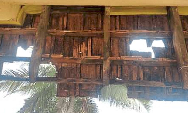 Sullia: ಕೋಟೆಮುಂಡುಗಾರು; ಶಾಲಾ ಛಾವಣಿಗೆ ಕಿಡಿಗೇಡಿಗಳಿಂದ ಹಾನಿ