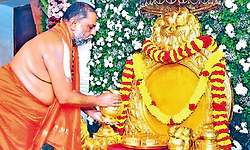 ಮಂತ್ರಾಲಯದಲ್ಲಿ ರಾಯರ 405ನೇ ಪಟ್ಟಾಭಿಷೇಕ ಮಹೋತ್ಸವಕ್ಕೆ ಚಾಲನೆ