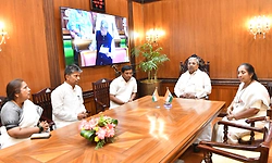 By Election: ಪತಿಗೆ ಡಿಎಚ್ಒ ಹುದ್ದೆ ಕೊಡಿಸಿ; ಸಿಎಂಗೆ ಎಚ್‌.ವೈ.ಮೇಟಿ ಮಗಳ ಷರತ್ತು?