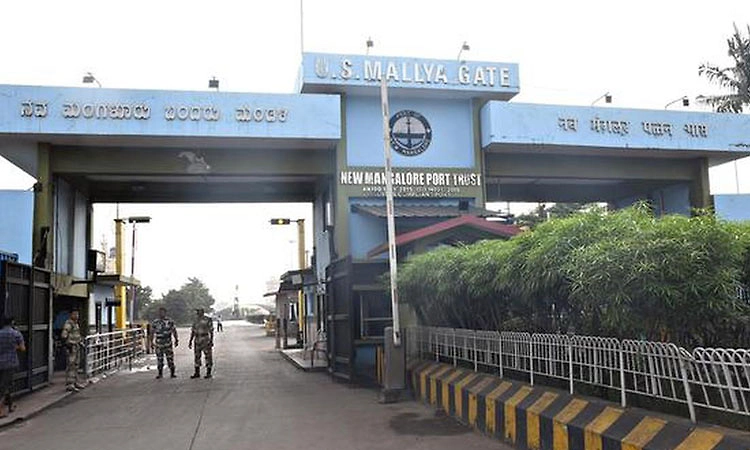 ನವಮಂಗಳೂರು ಬಂದರಿನಲ್ಲಿ ಕಂಟೈನರ್ ಸಾಗಾಟ ವ್ಯತ್ಯಯ: ತೈಲ ಆಮದು ಸುಗಮ