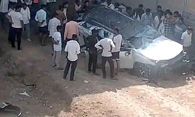 ಪ್ರವಾಸದಿಂದ ವಾಪಾಸ್‌ ಆಗುತ್ತಿದ್ದ ವೇಳೆ ಭೀಕರ ಅಪಘಾತ: ಮೂವರು ಸ್ನೇಹಿತರು ಮೃತ್ಯು