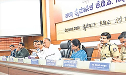 ತ್ರೈಮಾಸಿಕ ಕೆಡಿಪಿ ಸಭೆ; ವಿಬಿ ಜಿ ರಾಮ್‌ ಜಿ ಅಧಿಸೂಚನೆ ಬರುವವರೆಗೆ ಮನರೇಗಾ ಜಾರಿ