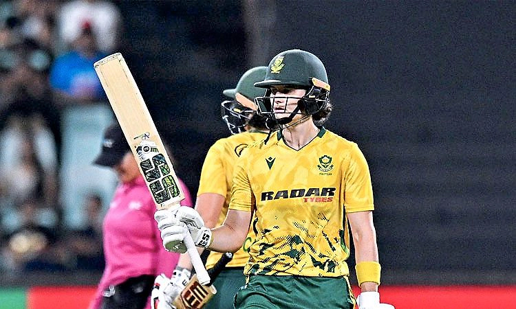 ದ. ಆಫ್ರಿಕಾ ಪರ ವೊಲ್ವಾರ್ಟ್, ಲೂಸ್ ಭರ್ಜರಿ ಆಟ: ಭಾರತದ ವನಿತೆಯರಿಗೆ ಹೀನಾಯ ಸೋಲು