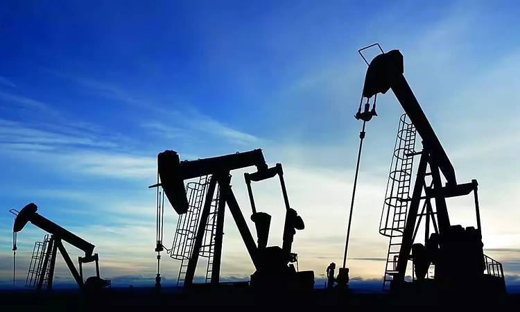 US extends sanctions waiver for Russian oil already at sea till June 17