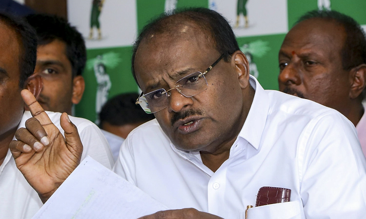 Kumaraswamy rejects Cong charges against him on Bidadi township