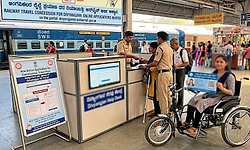 Disabled: ಅಂಗವಿಕಲರ ರೈಲ್ವೆ ಪ್ರಯಾಣ ದರ ರಿಯಾಯ್ತಿ: ಅರ್ಜಿ ಆಹ್ವಾನ