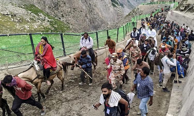Amarnath Yatra suspended as J&K braces for heavy rain