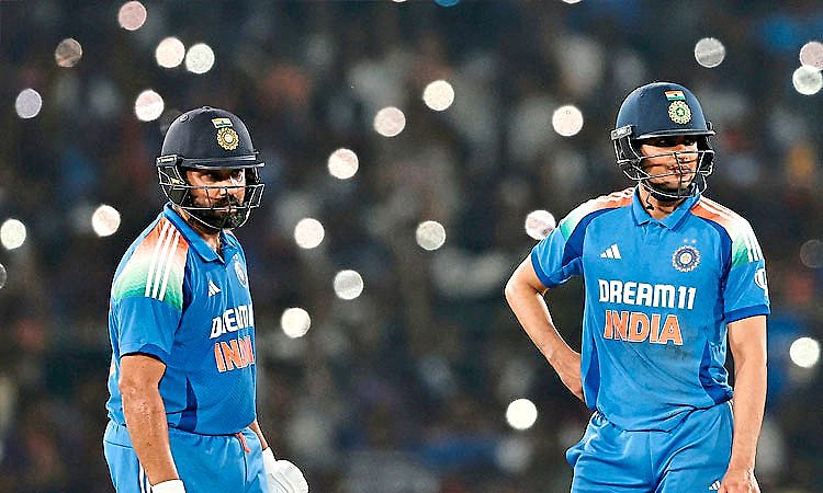 Team India: ಟೀಂ ಮ್ಯಾನೇಜ್‌ಮೆಂಟ್ ಮಾತು ಕೇಳದ ರೋಹಿತ್‌, ಕಠಿಣ ನಿರ್ಧಾರ ಕೈಗೊಂಡ ಗಿಲ್‌